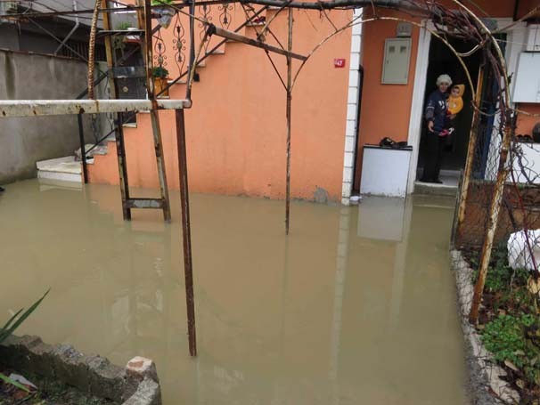 İstanbul'u sel götürüyor