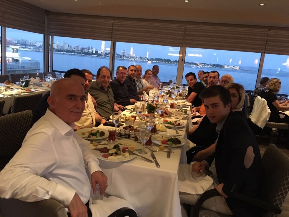 Borsacıların iftar yemeğine ‘Brexit’ damga vurdu