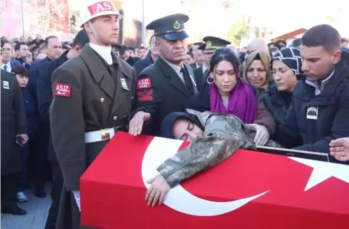 Türkiye Pençe-Kilit Harekatı şehitlerini uğurladı