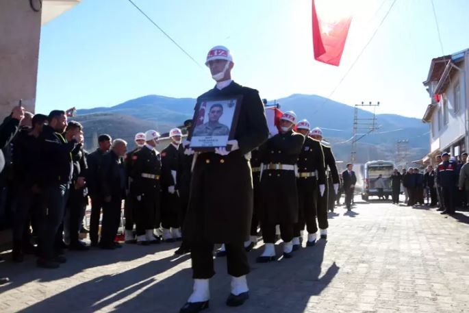 Türkiye Pençe-Kilit Harekatı şehitlerini uğurladı