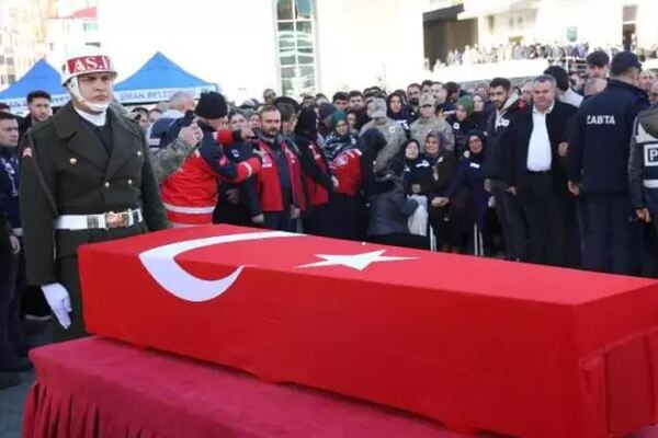 Türkiye Pençe-Kilit Harekatı şehitlerini uğurladı